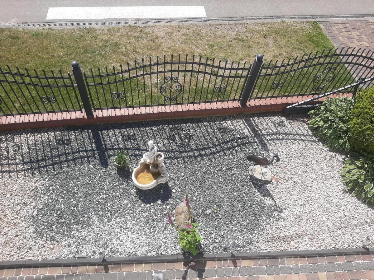 Pokoje Goscinne Cuma Леба Экстерьер фото
