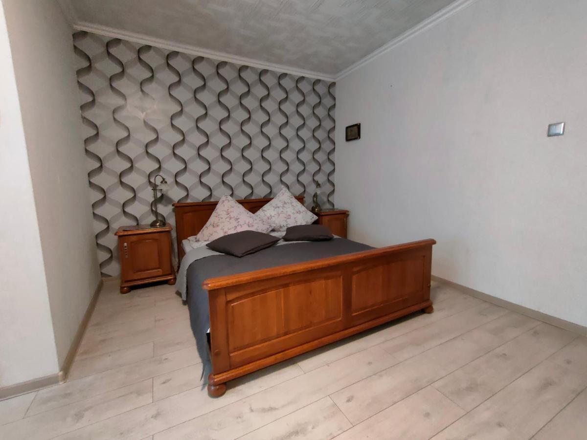 Pokoje Goscinne Cuma Леба Экстерьер фото
